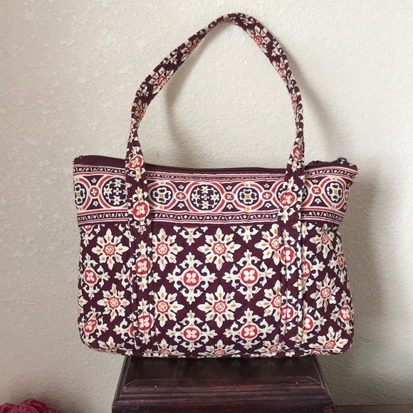 Vera Bradley Medallion
Fall 2006 - Picture 2 of 6